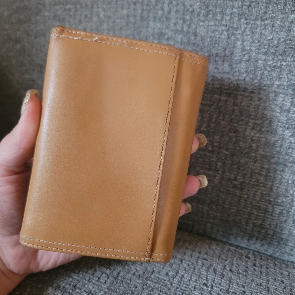 Coach Tan Leather Wallet with Gold-Tone Logo - Picture 9 of 16